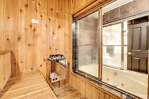 Iron River Retreat w/ Sauna: Walk to Ski Brule!