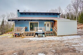 Iron River Retreat w/ Sauna: Walk to Ski Brule!