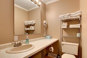 Iron River Condo w/ Gas Grill Near Skiing + Hiking