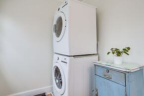 Rossville Home Near Downtown & Lookout Mountain!