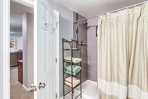 5 Mi to Dtwn Denver: Pet-friendly Home w/ Yard