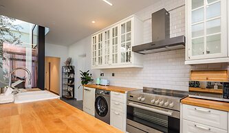 Aya - Oasis in Al Muntazah: 3BR Villa with Private Pool