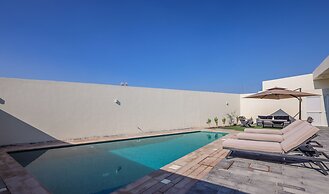 Aya - Oasis in Al Muntazah: 3BR Villa with Private Pool