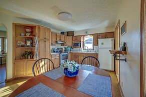 Quaint Youngstown Home ~ 2 Mi to Boardman Park!