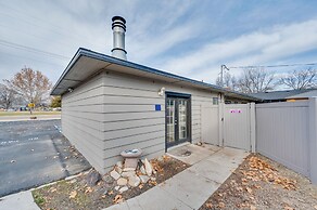 Cozy Nampa Escape w/ Fireplace + Smart TV!