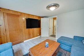 Cozy Nampa Escape w/ Fireplace + Smart TV!