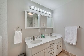 Cozy Nampa Escape w/ Fireplace + Smart TV!