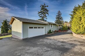 Port Townsend Escape w/ Deck, Bay & Mountain Views