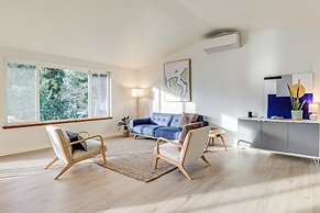 Port Townsend Escape w/ Deck, Bay & Mountain Views