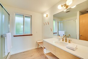 Port Townsend Escape w/ Deck, Bay & Mountain Views