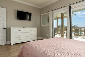 Blue Jays - 2334 Bienville 4 Bedroom Home by RedAwning