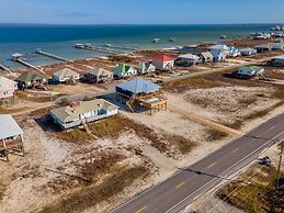 Blue Jays - 2334 Bienville 4 Bedroom Home by RedAwning