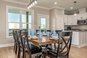 Blue Jays - 2334 Bienville 4 Bedroom Home by RedAwning