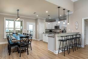 Blue Jays - 2334 Bienville 4 Bedroom Home by RedAwning