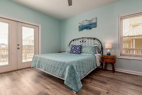 Casa Nova - 2602 Bridgeview 3 Bedroom Home by RedAwning