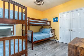 Casa Nova - 2602 Bridgeview 3 Bedroom Home by RedAwning