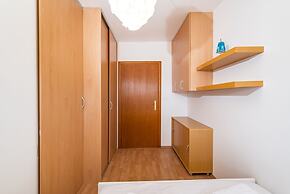 Mirella Cosy Apartment With Two Bedrooms