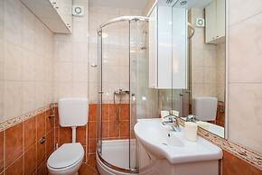 Mirella Cosy Apartment With Two Bedrooms