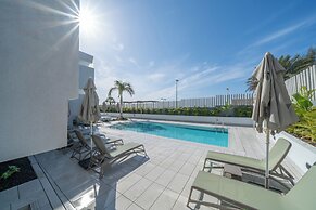 Relaxia Beverly Suites