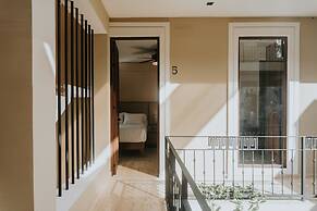 Kahal Boutique Hotel