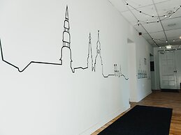 Lighthouse Hostel & Rooms