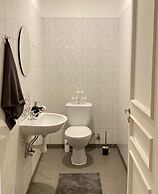 Lighthouse Hostel & Rooms