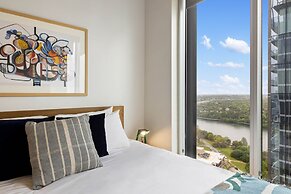 Sunshine Condo in Downtown Austin