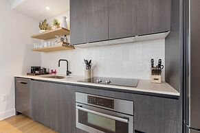 Sunshine Condo in Downtown Austin