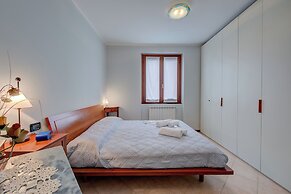 Verde Giada-shared Pool & Parking