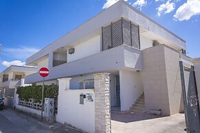 Torre Lapillo Apartment Sea View