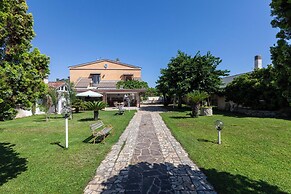 Villa Erika with private pool and garden