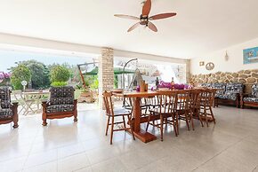 Villa Erika with private garden