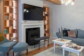 Luxury Pool Villa Feliz