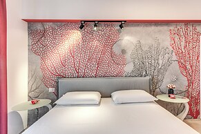 National Square Napoli