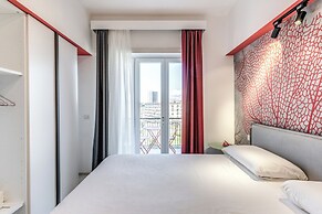 National Square Napoli