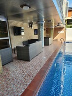 Atlantic Palms Suites