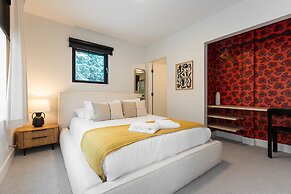 Tally Ho By Revelstoke Vacations