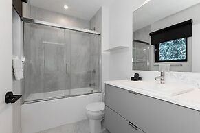 Tally Ho By Revelstoke Vacations