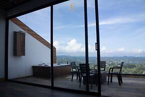 MONTECIELO HOSTING GUATAPE