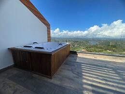 MONTECIELO HOSTING GUATAPE