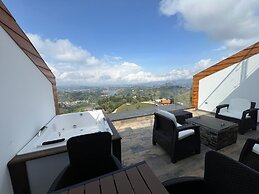 MONTECIELO HOSTING GUATAPE