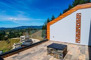 MONTECIELO HOSTING GUATAPE