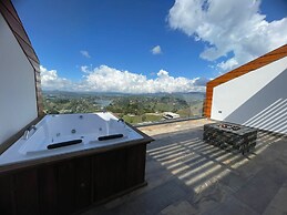 MONTECIELO HOSTING GUATAPE