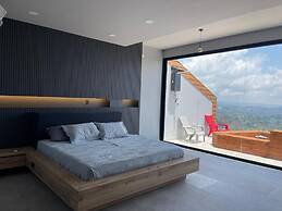 MONTECIELO HOSTING GUATAPE