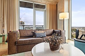 High Rise in the heart of ATX