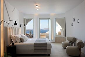 Omna Caldera Suites