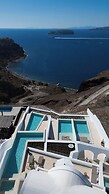 Omna Caldera Suites