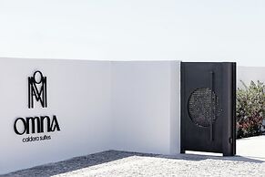 Omna Caldera Suites