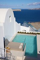 Omna Caldera Suites