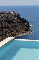 Omna Caldera Suites
